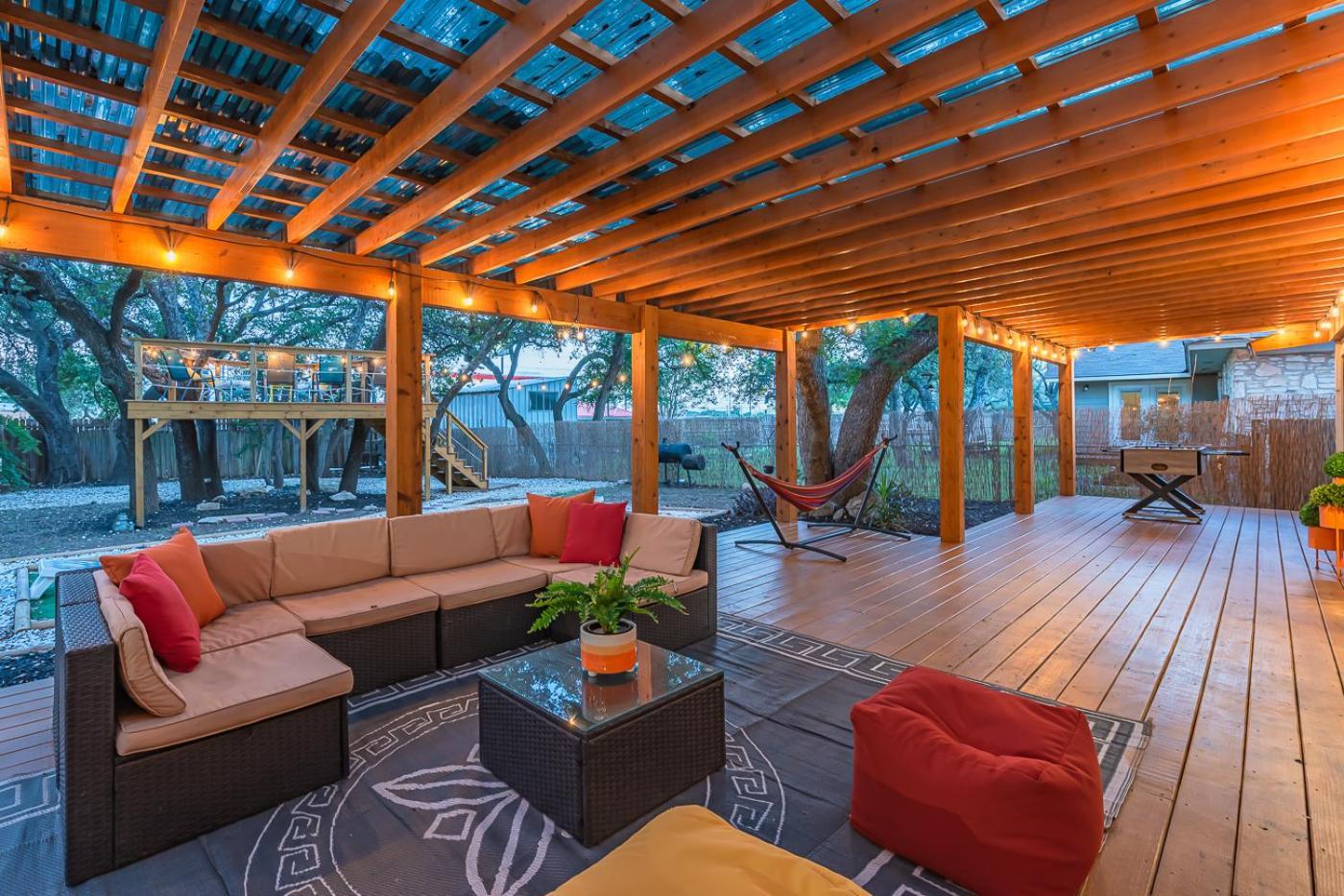 Luxurious Home With Hot Tub & Tree Deck By 6Flags San Antonio Buitenkant foto