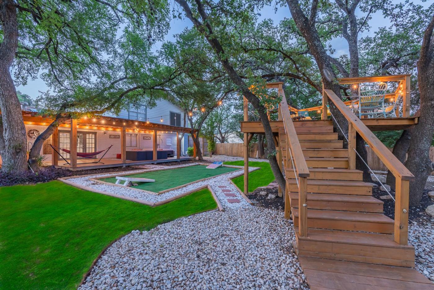 Luxurious Home With Hot Tub & Tree Deck By 6Flags San Antonio Buitenkant foto