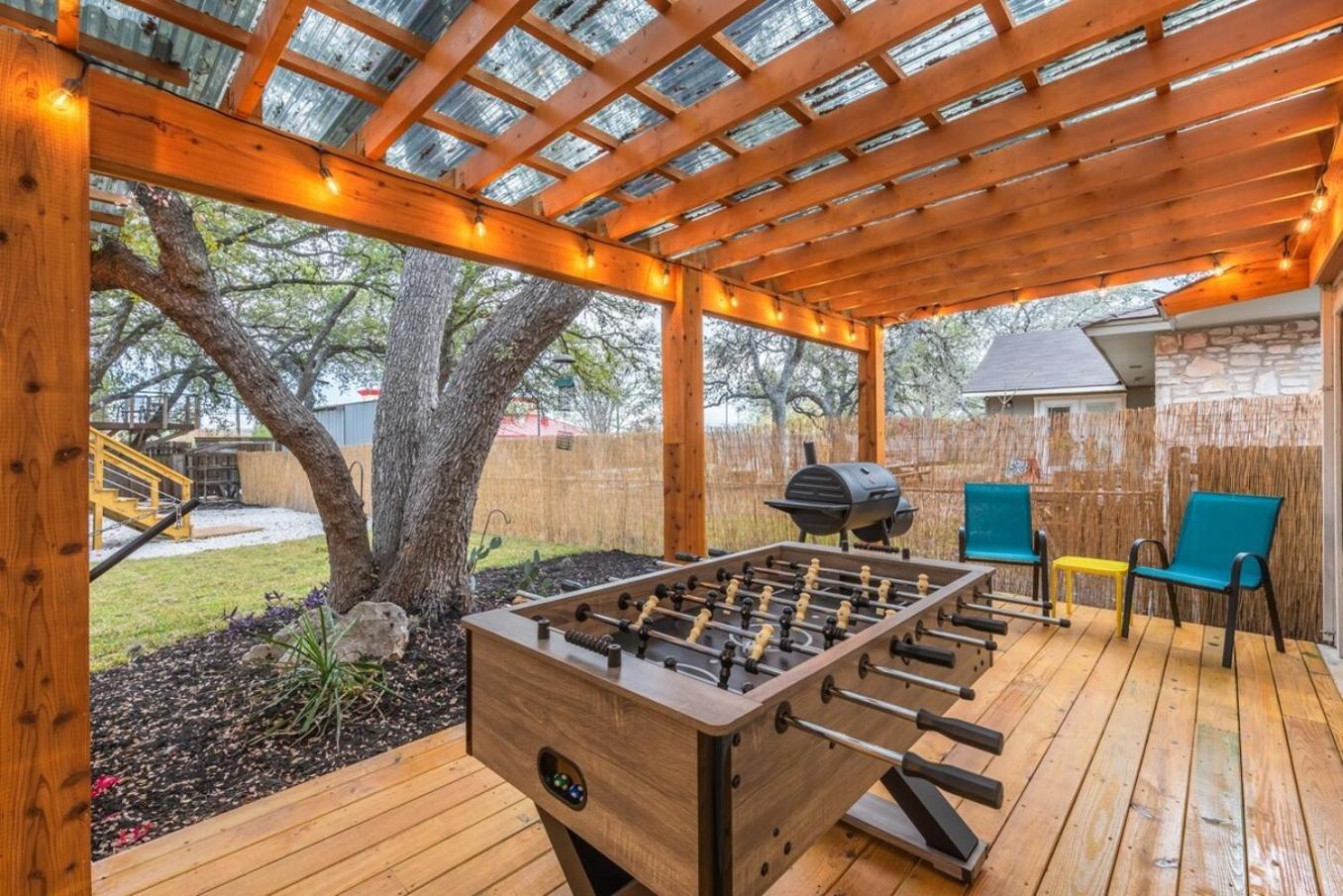 Luxurious Home With Hot Tub & Tree Deck By 6Flags San Antonio Buitenkant foto